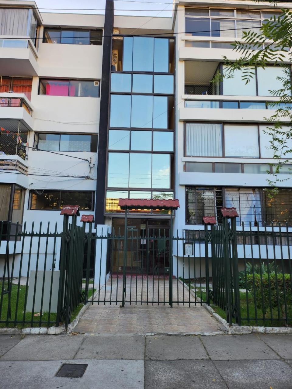 Vina Excelente, 1 Cuadra Av Sn Martin Y La Playa Apartamento *